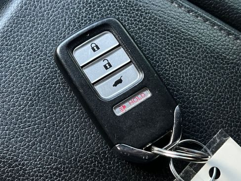 Used 2020 Honda Civic Sport image 27
