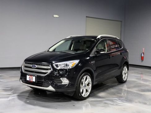 Used 2017 Ford Escape Titanium w/ Equipment Group 301A AWD/4WD image 3