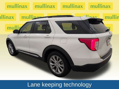 Used 2021 Ford Explorer XLT w/ Equipment Group 202A image 8