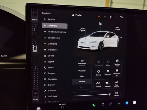 Used 2022 Tesla Model S image 37