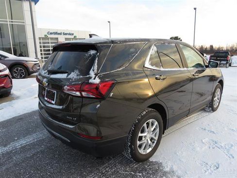 Used 2024 Chevrolet Equinox LT image 4
