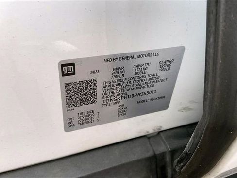 Used 2023 Chevrolet Suburban Premier image 14