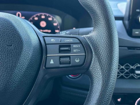 New 2025 Honda Accord SE image 18