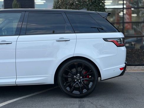 Used 2022 Land Rover Range Rover Sport HST image 11