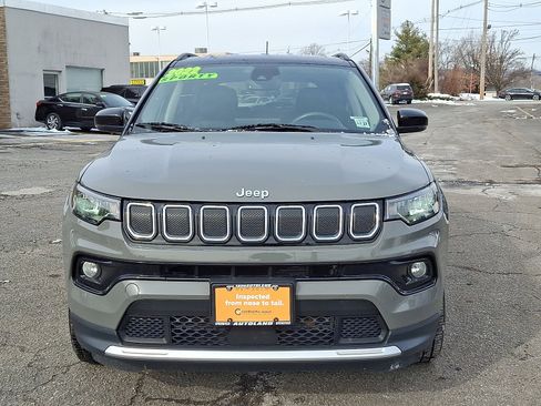 Used 2022 Jeep Compass Limited image 2