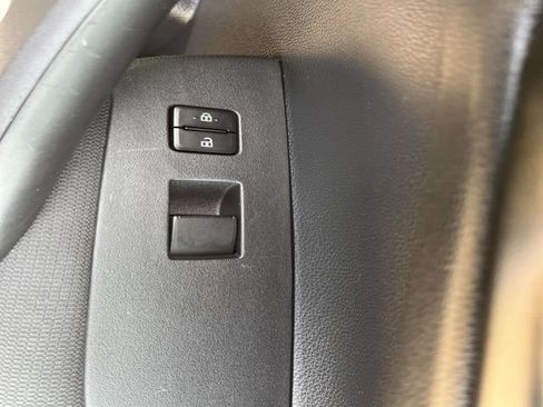Used 2024 Toyota Corolla LE FWD image 18
