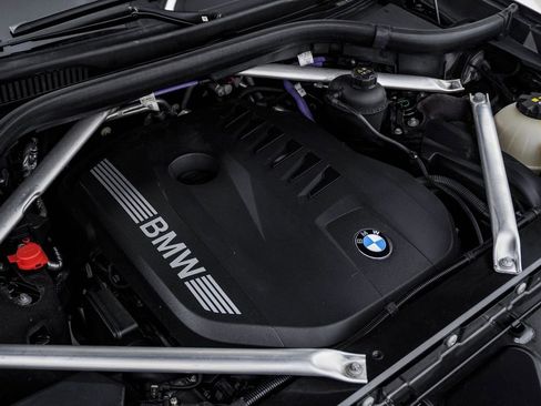 Used 2024 BMW X7 xDrive40i image 29