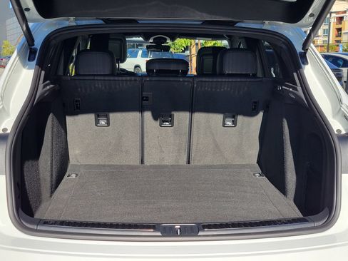 Certified 2026 Porsche Macan S AWD/4WD image 29