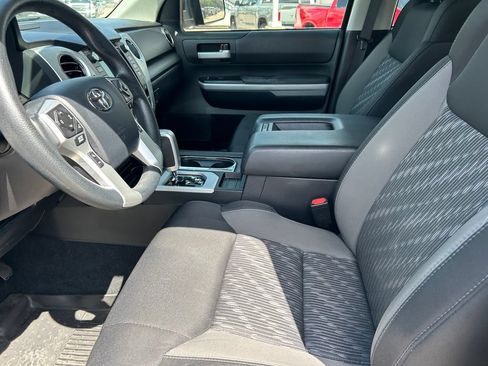 Used 2018 Toyota Tundra SR5 w/ SR5 Upgrade Package RWD image 11
