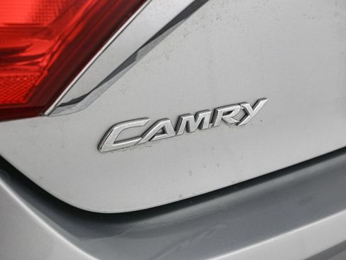 Used 2017 Toyota Camry XLE FWD image 10