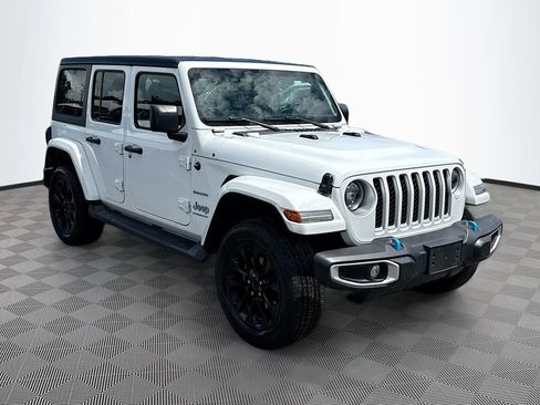 Used 2023 Jeep Wrangler Unlimited Sahara w/ Cold Weather Group AWD/4WD image 4