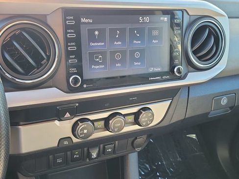 Used 2020 Toyota Tacoma SR5 RWD image 10