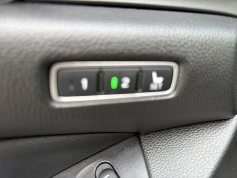 Used 2022 Honda Accord EX-L image 21