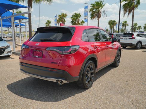 Used 2024 Honda HR-V Sport image 9