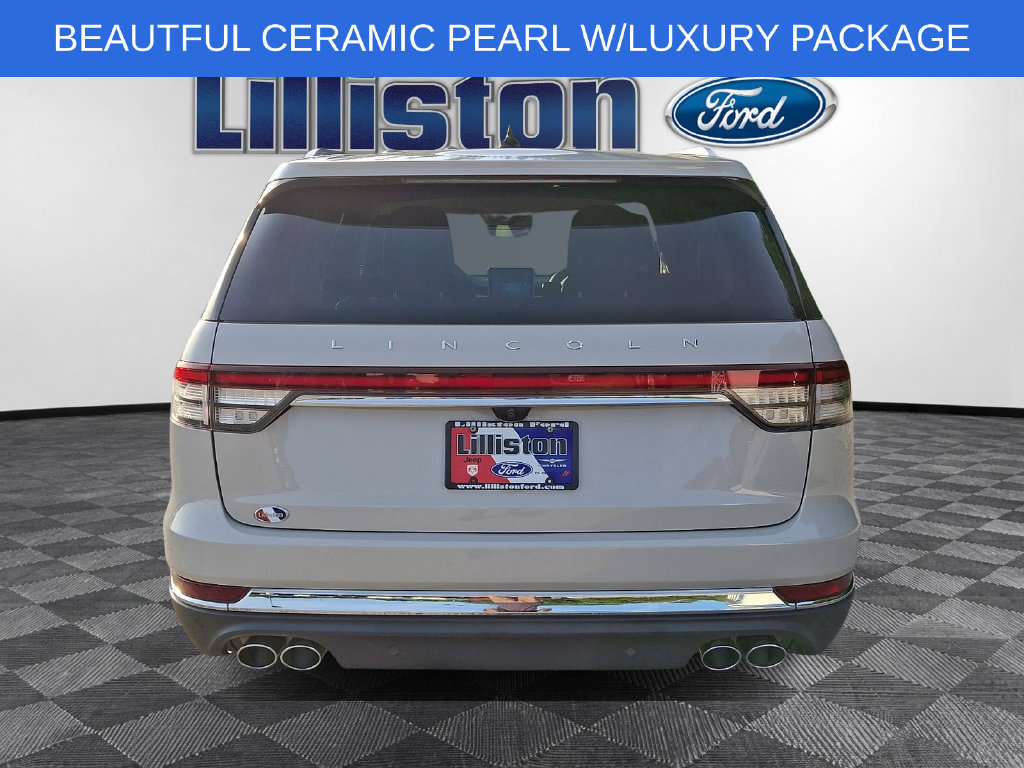 Used 2023 Lincoln Aviator Reserve w/ Equipment Group 201A AWD/4WD image 5