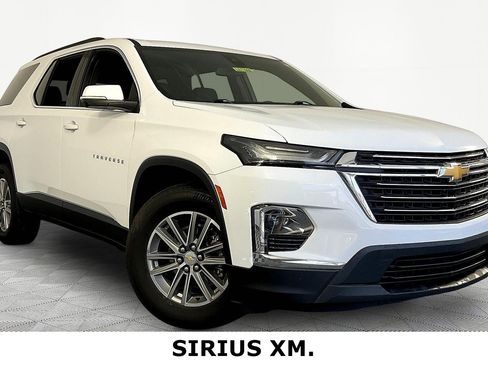 Used 2022 Chevrolet Traverse LT FWD image 3