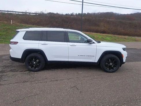 Certified 2022 Jeep Grand Cherokee L Limited image 4