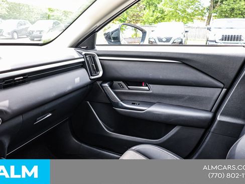 Used 2025 MAZDA CX-50 AWD 2.5 S w/ Premium Package image 37