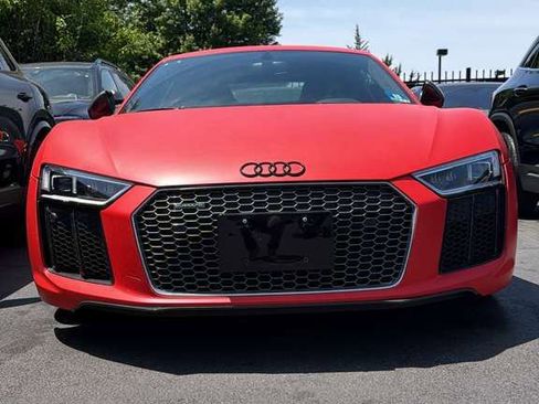 Used 2017 Audi R8 V10 plus AWD/4WD image 2
