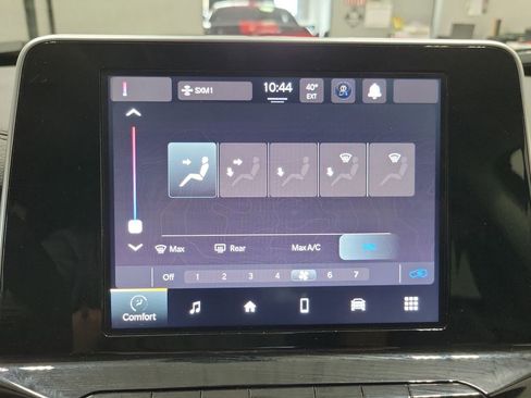 Certified 2022 Jeep Compass Latitude w/ Sun and Sound Group AWD/4WD image 45