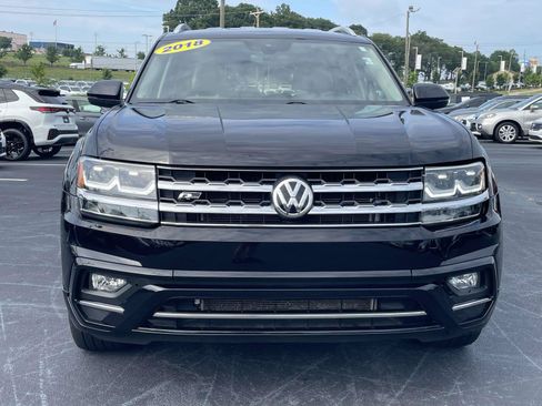 Used 2018 Volkswagen Atlas SE w/ R-Line Package FWD image 2