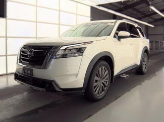 Used 2023 Nissan Pathfinder SL w/ SL Premium Package FWD video 1