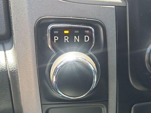 Used 2017 RAM 1500 Express RWD image 15