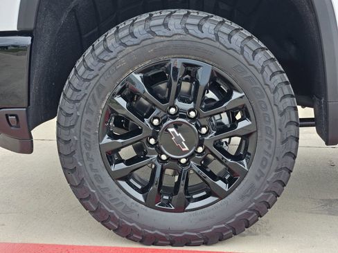 New 2026 Chevrolet Silverado 2500 LTZ w/ LTZ Plus Package AWD/4WD image 13