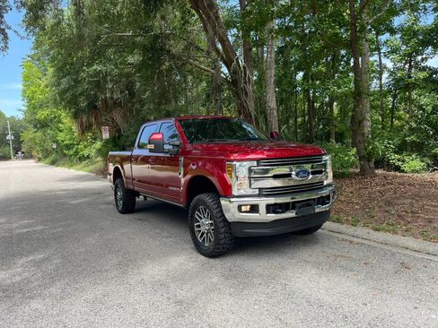 Used 2019 Ford F350 Lariat w/ Lariat Ultimate Package AWD/4WD image 2