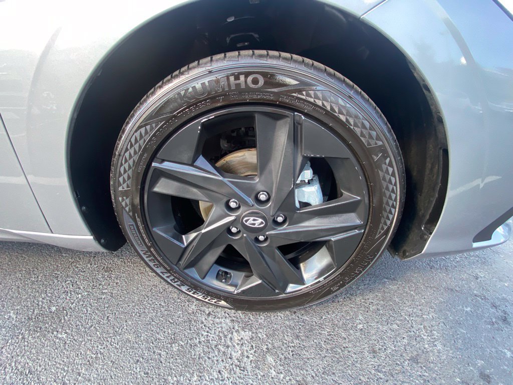 Used 2026 Hyundai Elantra Sport FWD image 32