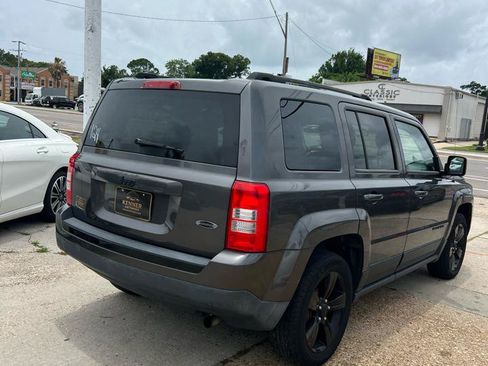 Used 2015 Jeep Patriot Sport w/ Power Value Group FWD image 3