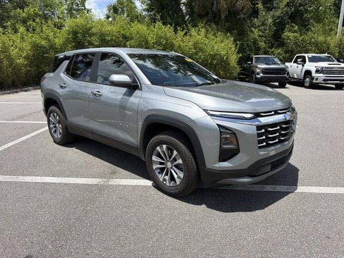 Used 2026 Chevrolet Equinox LT FWD image 1