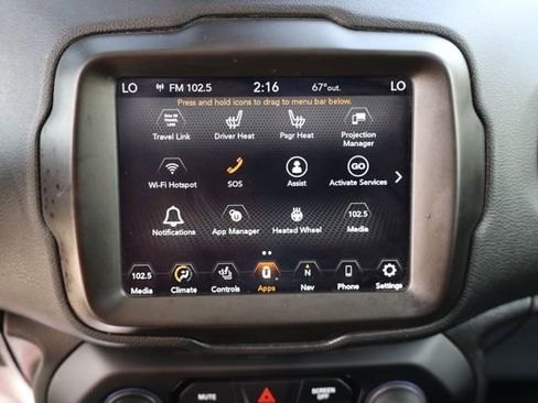 Used 2022 Jeep Renegade Latitude w/ Convenience Group AWD/4WD image 24