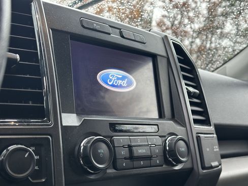 Used 2019 Ford F150 XLT w/ Equipment Group 302A Luxury image 16