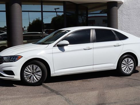 Used 2020 Volkswagen Jetta S w/ Driver Assistance Package FWD image 4