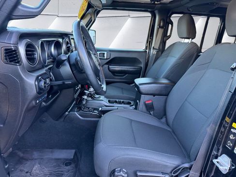 Used 2023 Jeep Wrangler Unlimited w/ Cold Weather Group AWD/4WD image 7