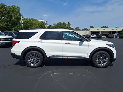 New 2025 Ford Explorer Active w/ Active Comfort Package image 22