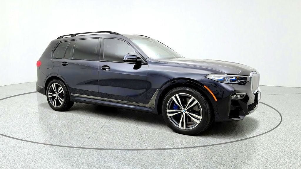 Used 2019 BMW X7 xDrive50i w/ M Sport Package AWD/4WD image 3