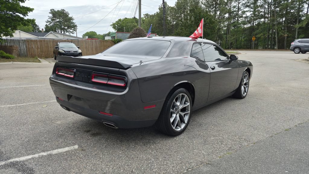 Used 2021 Dodge Challenger SXT w/ Blacktop Package RWD image 5