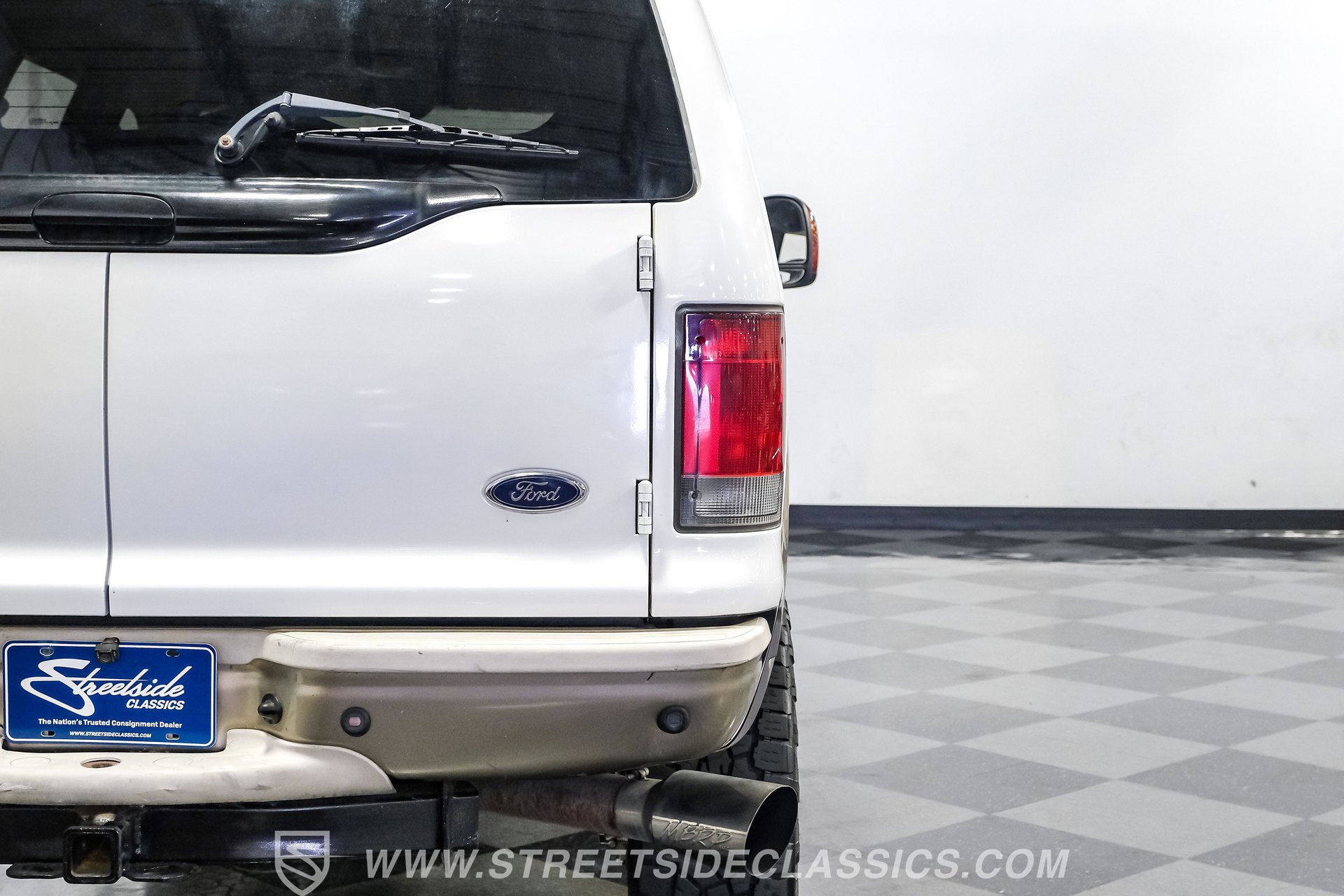 Used 2004 Ford Excursion Eddie Bauer AWD/4WD image 26
