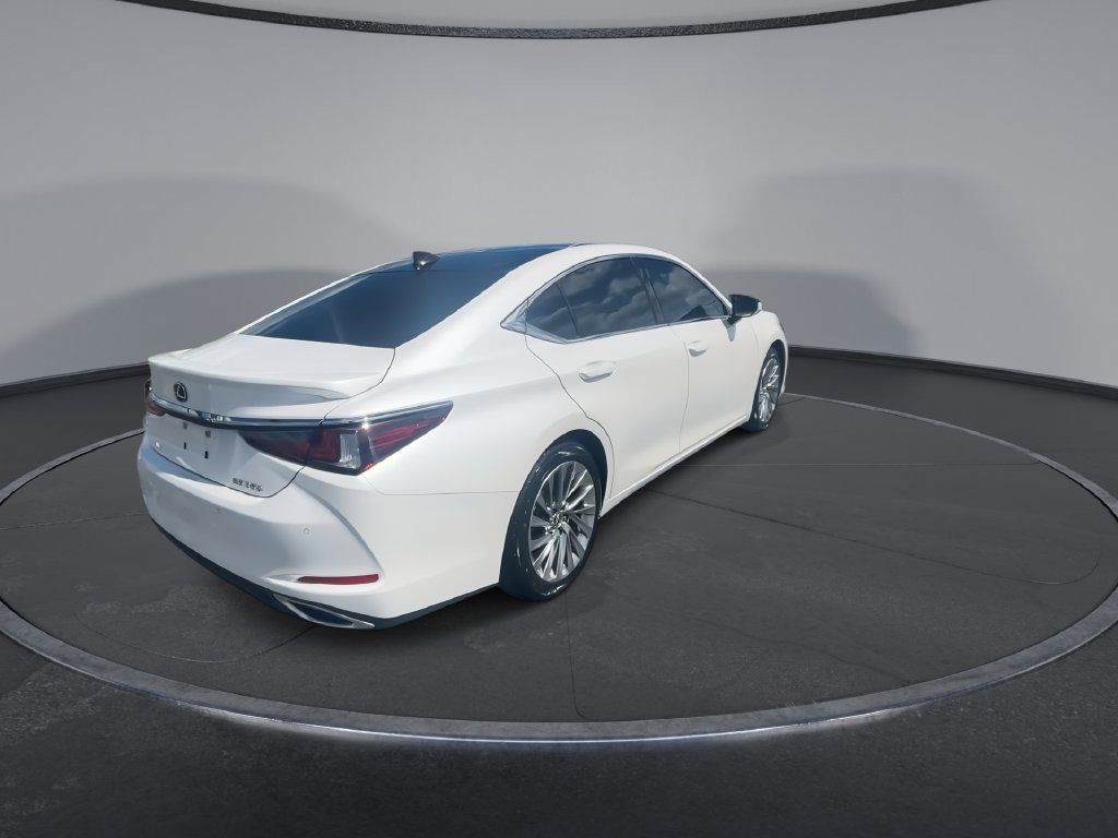Used 2022 Lexus ES 350 Ultra Luxury w/ Accessory Package 2 FWD image 8