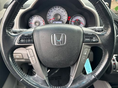 Used 2015 Honda Pilot Touring image 16