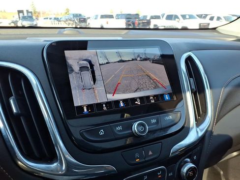 Used 2023 Chevrolet Equinox Premier FWD image 19