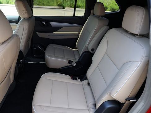 New 2026 Buick Enclave Preferred w/ Power Package image 12