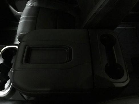 Used 2022 Chevrolet Silverado 2500 High Country w/ Technology Package image 40