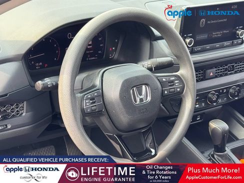 Used 2023 Honda Accord LX image 10