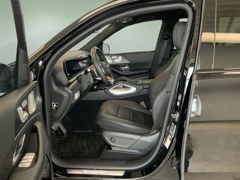Used 2022 Mercedes-Benz GLS 450 4MATIC image 16