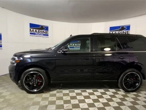 Used 2023 Ford Expedition Limited image 7