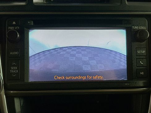 Used 2013 Toyota Highlander SE image 21