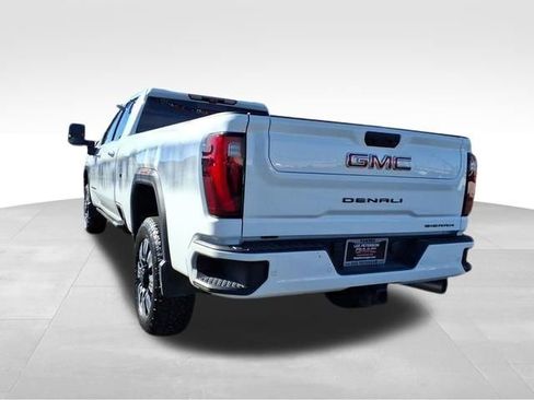 Used 2025 GMC Sierra 3500 Denali w/ Denali Reserve Package AWD/4WD image 4